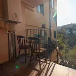 Leafy Views & Light Filled Comfort In Kuzguncuk * Istanbul