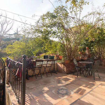 Leafy Views & Light Filled Comfort In Kuzguncuk * Istanbul